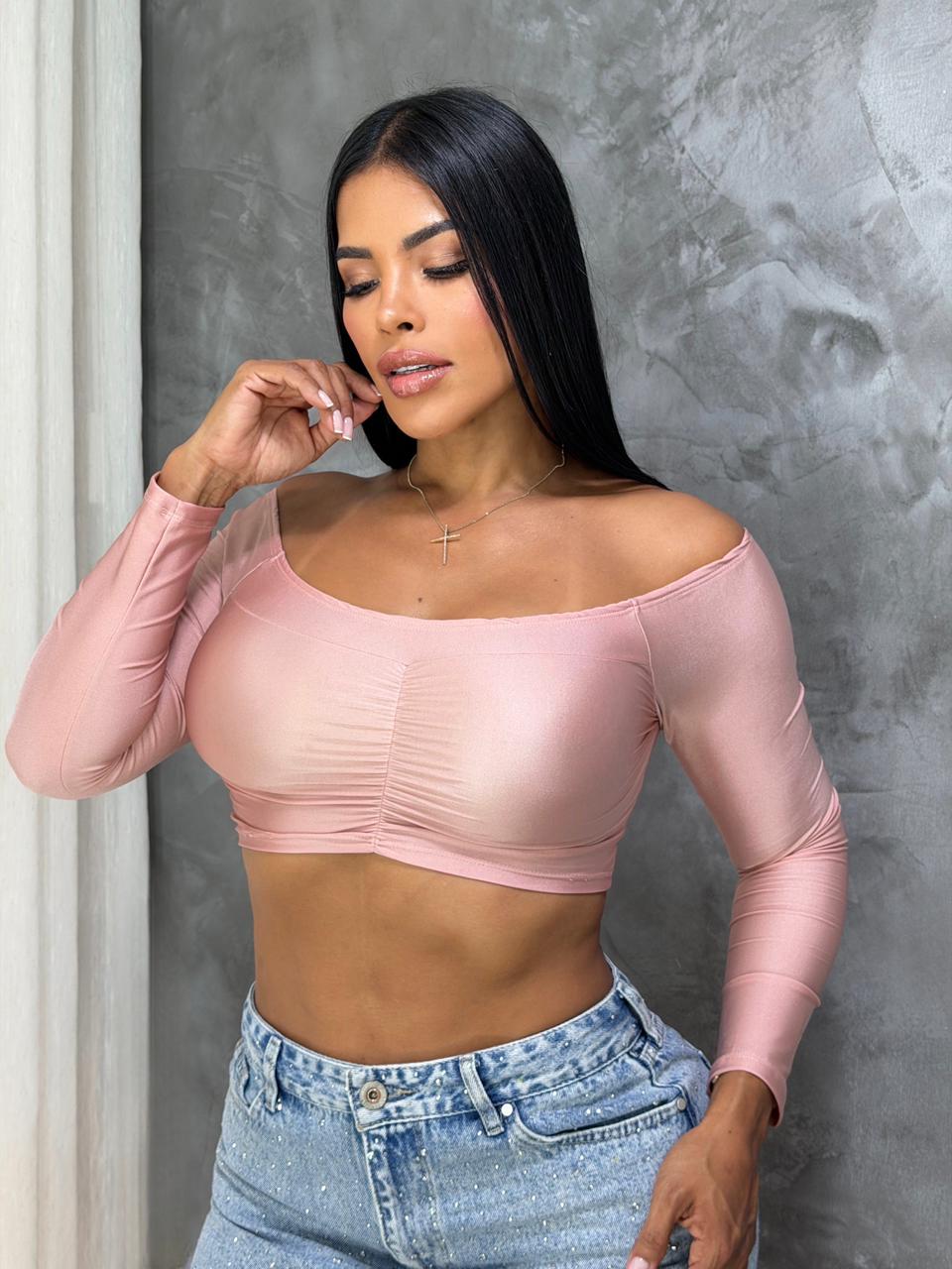 Crop Top Manga Larga Atemporal