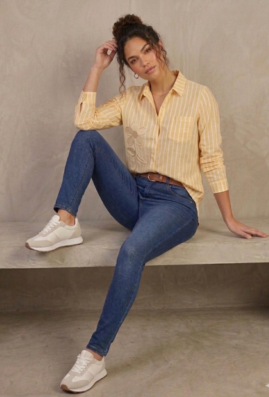 Camisera Lino Bloom Elegance